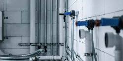 Instalaciones seguras de agua potable y conexión a radiadores con RAUTITAN
