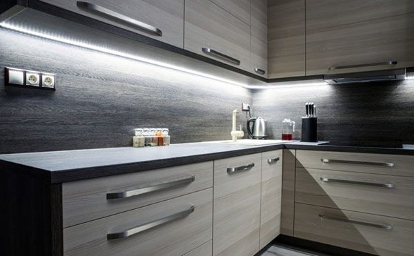 SOAIY 60cm Luz con sensor movimiento, ajustable, led sin contacto, con  modos 3 Colores para cocina, armario, bajo mueble : : Iluminación