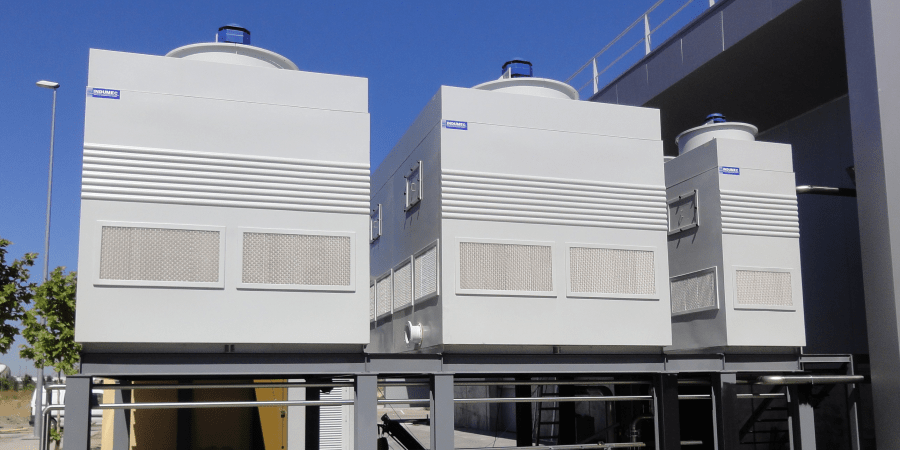 Torres de refrigeración; qué son, funcionamiento y tipos de equipos de refrigeración evaporativa
