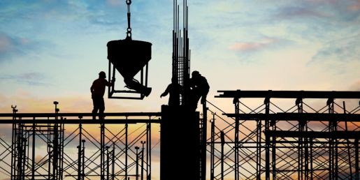 La falta de mano de obra y el creciente coste de los materiales amenazan al sector de la construcción
