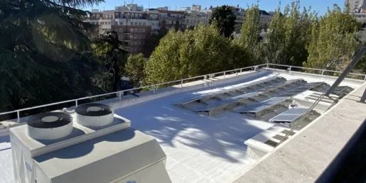 Soluciones Cool Roof de CleverGreen en representaciones diplomáticas internacionales