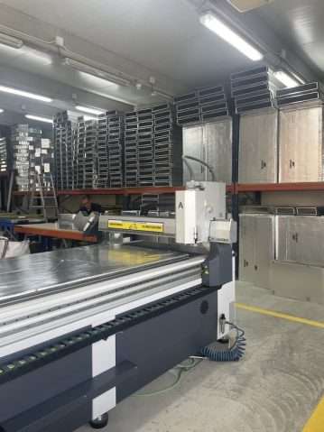 ursa maquina corte conductos