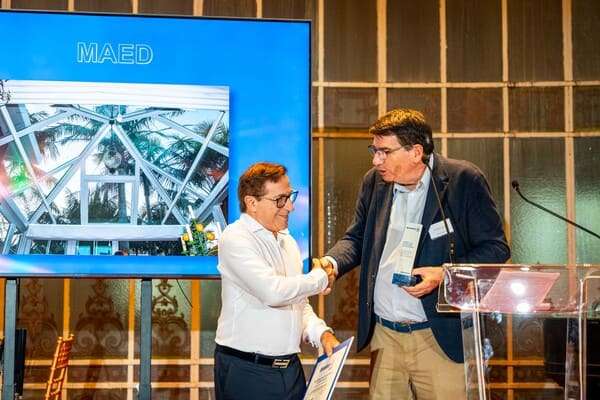 deceuninck entrega premios