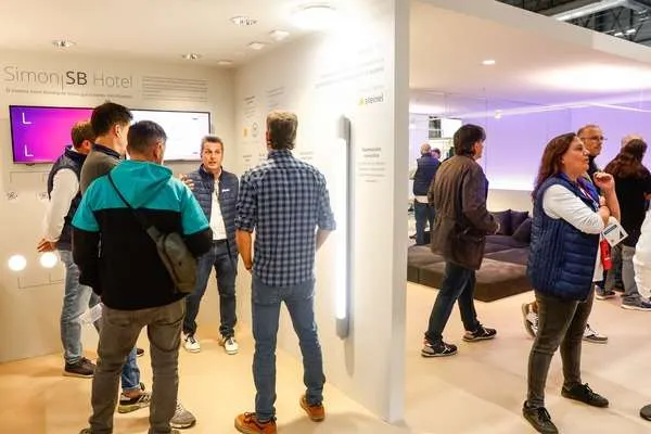 visitantes stand simon