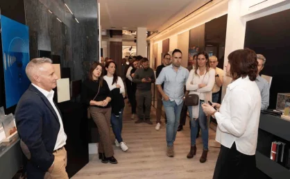 Nuevo diálogo entre arte y diseño en el Flagship de REHAU Madrid