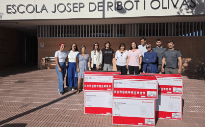ariston dona equipos colegio girona