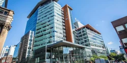 johnson controls alianza con universidad concordia campus emisiones cero