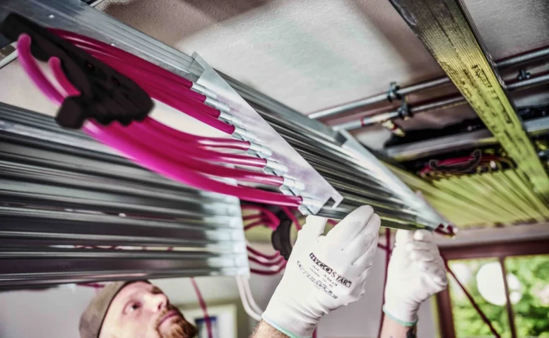 rehau lanza sistema techo radiante rauthern neo contact