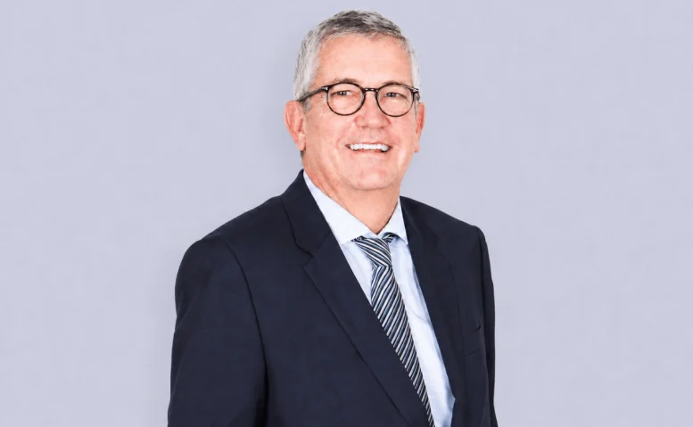 carlos franquena nuevo presidente piscina barcelona 2027