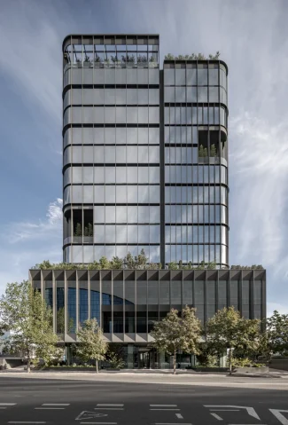 rehabilitacion edificio faro con wicona
